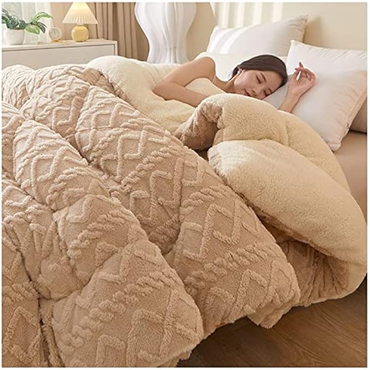 Thickened Super Soft Jacquard Coral Fleece Winter Quilts, Breathable Warmth Thick Bed Comforters, Fluffy Plush Double-Sided Velvet Blanket Quilt for Cold Weather,Khaki,200x230cm5kg