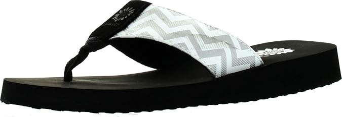 Yellow Box Womens Yulisa Fashion Flip Flop Sandals,Silver,6.5