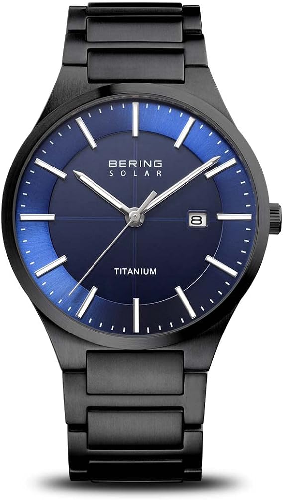 Bering Herren Solar Uhr | Armbanduhr 39 mm Titangehäuse und Zifferblatt | Titanband mit Titanelementen | 10 ATM | 15239
