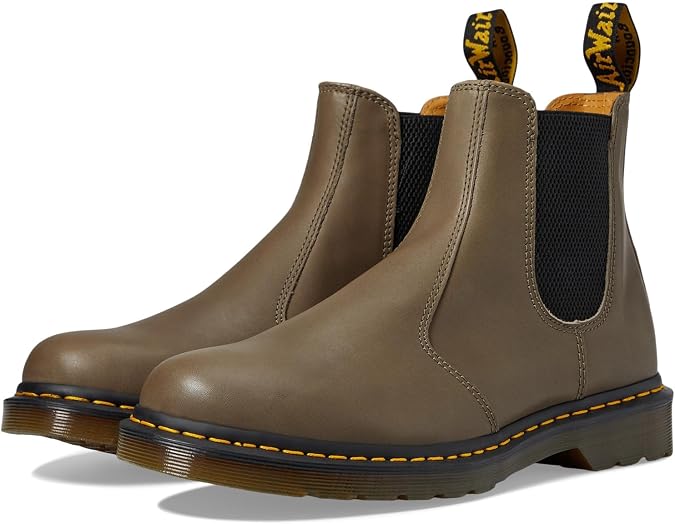 Dr. Martens Mens 2976 Chelsea Boot, Olive Carrara, 13