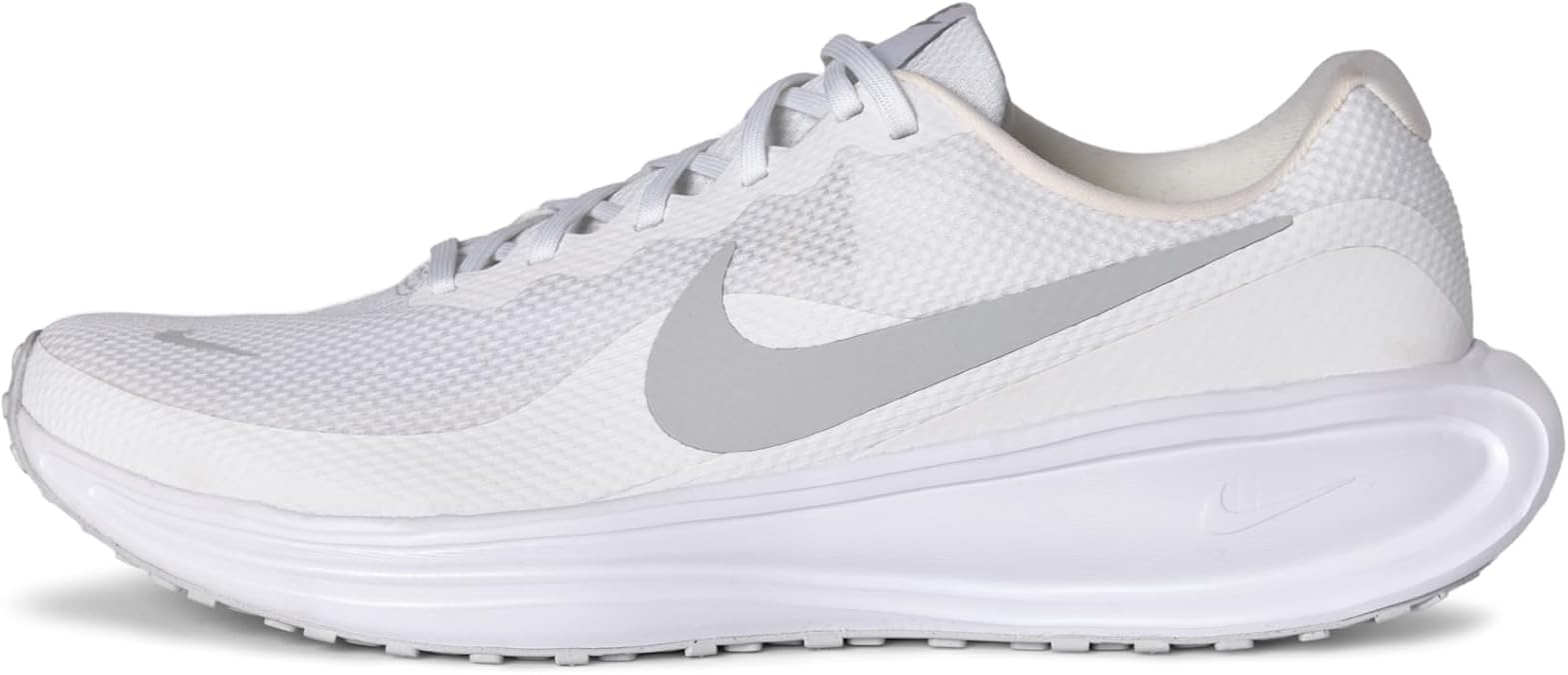 Nike Men's Revolution 8Sneaker