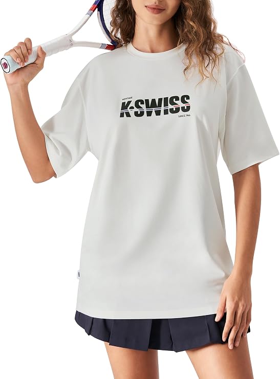 K-Swiss Heritage Women's Oversized T-Shirt, Silky Soft Crewneck T-Shirts with Eco-Embossed Graphic for Casual Lounge