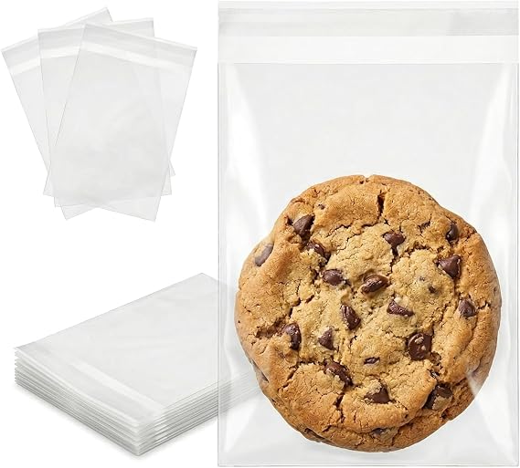 Quotidian 400 Count Clear Self-Sealing Cellophane Bags Bundle, 4 x 6 in and 11 x 14 in OPP Bags for Cookies, Cards, Gifts, Retail Packaging