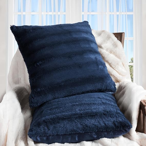 Cheer Collection Faux Fur Throw Pillows - Decorative Pillows for Couch, Bed Throw Pillows, Blue Accent Pillows for Bedroom or Living Room Aesthetic, Set of 2 Furry Throw Pillows, 20" x 20"