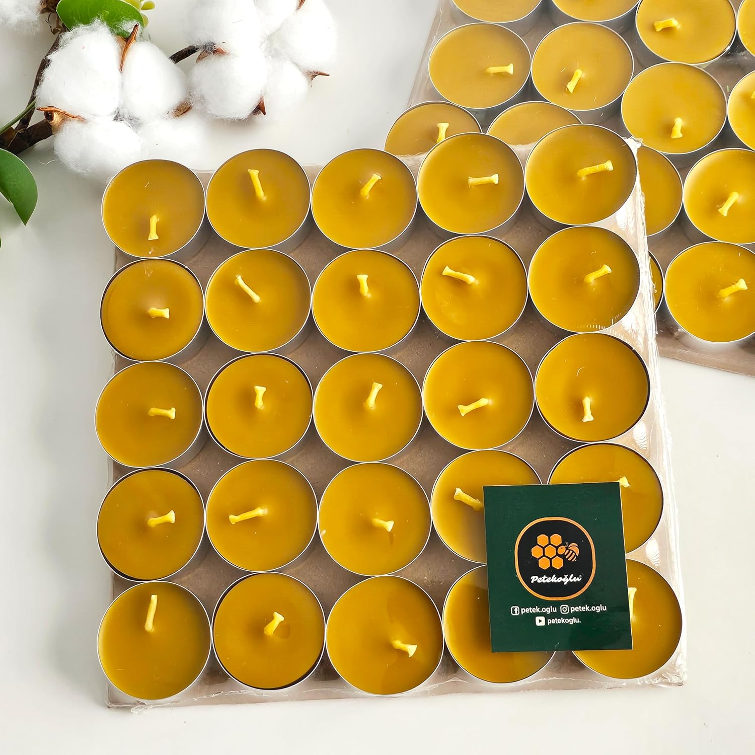 Petekoğlu 25 Adet Standart Tealight Mumları, 4 Saat Yanma Süresi, Kaliteli Fitil, Türk Malı, Küçük ve Şık Mini Mumlar, Düğün ve Doğum Günü Dekorasyonu İçin Romantik Aydınlatma [Enerji Sınıfı A]