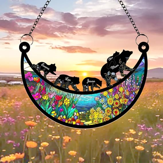 Personalized Mama Bear Glass Window Hanging Suncatcher, Custom Bear Family Ornament, Suncatcher Indoor Window Wall Art Home Decor, Gift for Mom, Bear Gifts